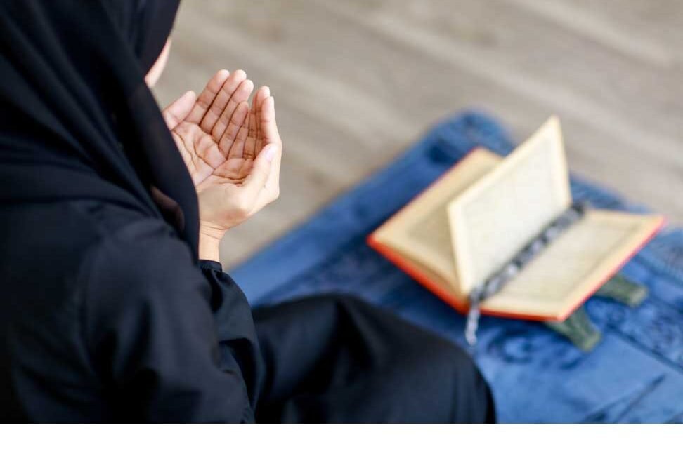 Surah Hashr Last 3 Ayat Ke Fayde Urdu-Hindi